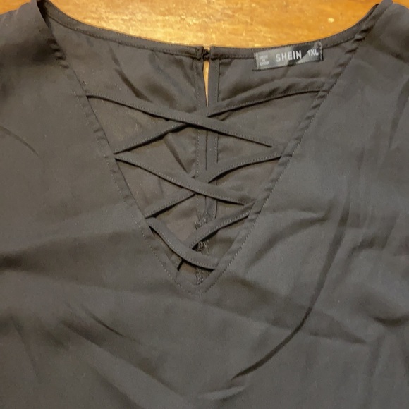 Plus - Long Sleeve Crisscross V Neck Blouse - 1X - Picture 5 of 7